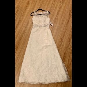 NWT white wedding dress size 8